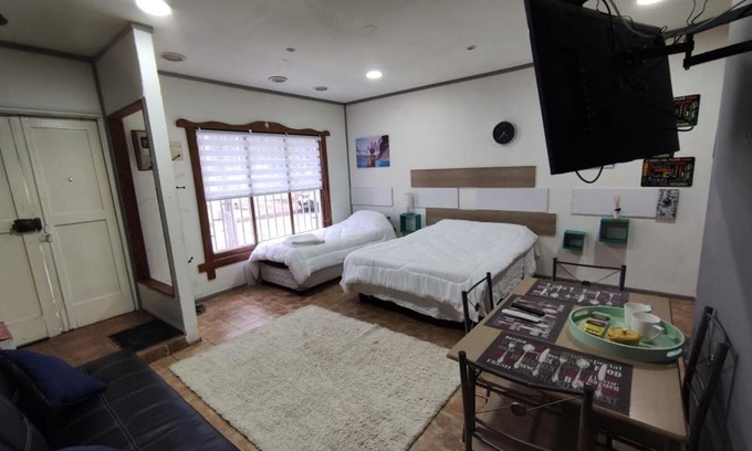 Punta Arenas Apartment | Cabaña de John Wine