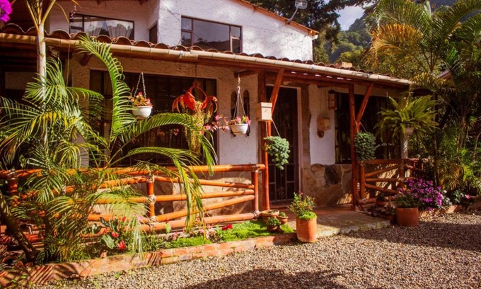 Anolaima House | Cabaña Mikhuna, Bienestar en las montañas !
