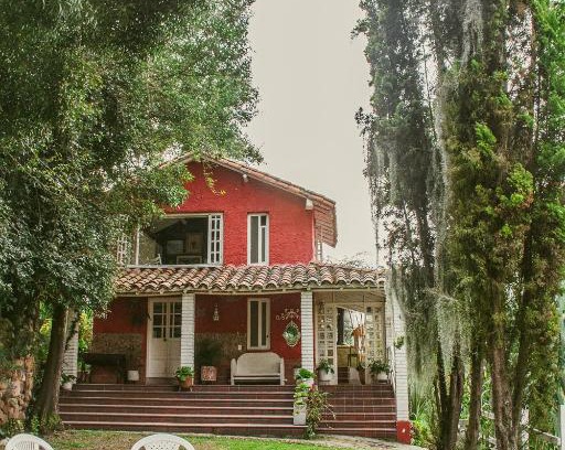 Paipa Ski Chalet | Cabaña típica Boyacense! con vista al lago y chimenea