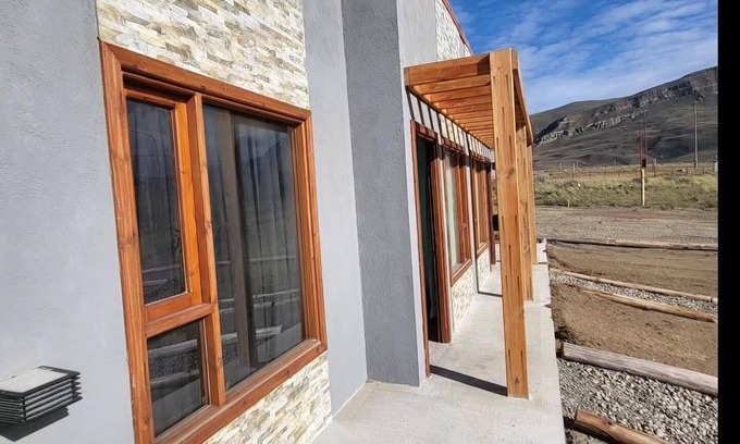Bouvet Island Cottage | Cabañas Jardines del Calafate