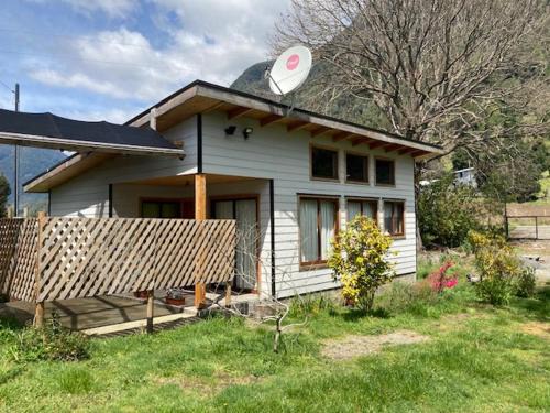 Conaripe House | Cabañas Ruka Rayun con acceso al lago en Coñaripe