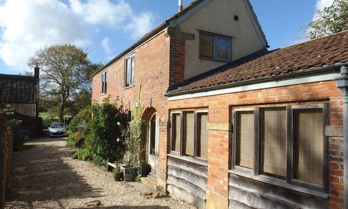 South Petherton Cottage | Cabin ∙ 1 bedroom ∙ 2 guests