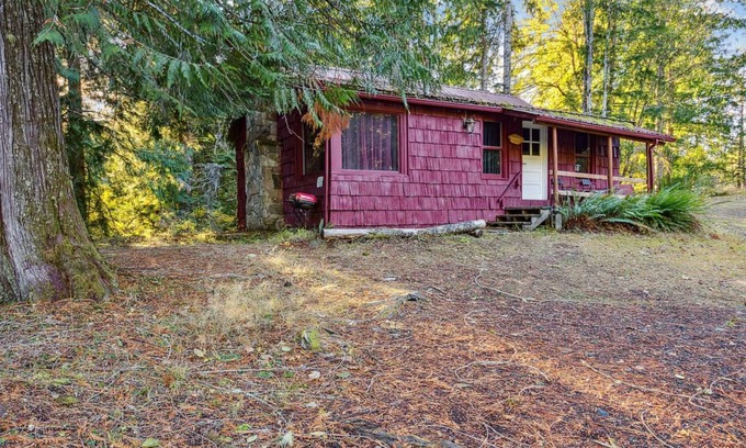 Ashford Cabin | Cabin ∙ 1 bedroom ∙ 3 guests