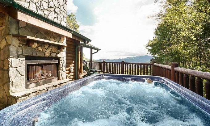 Almond Cabin | Cabin ∙ 2 bedrooms ∙ 6 guests