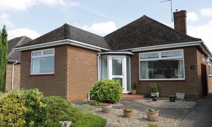 Lincoln Cottage | Cabin ∙ 3 bedrooms ∙ 5 guests