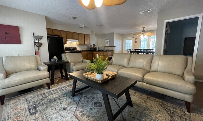 Denison Cabin | Cabin 601 at Grandpappy Point Resort & Marina