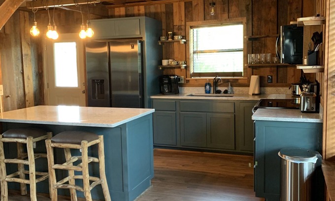 Wilburton Cabin | Cabin by the Caves near Robber's Cave State Park