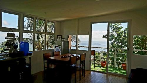 Tagaytay Villa | Cabin de Paulin 1