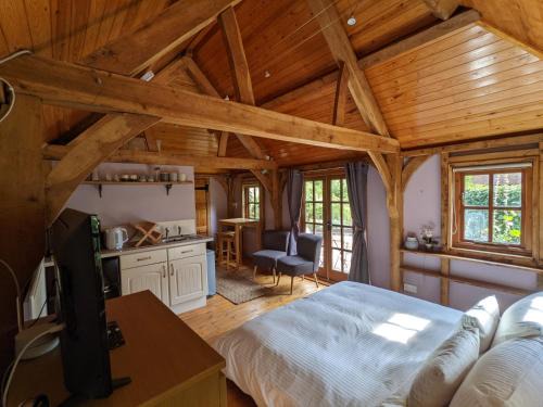 New Forest District Apartment | Cabin in the Forest