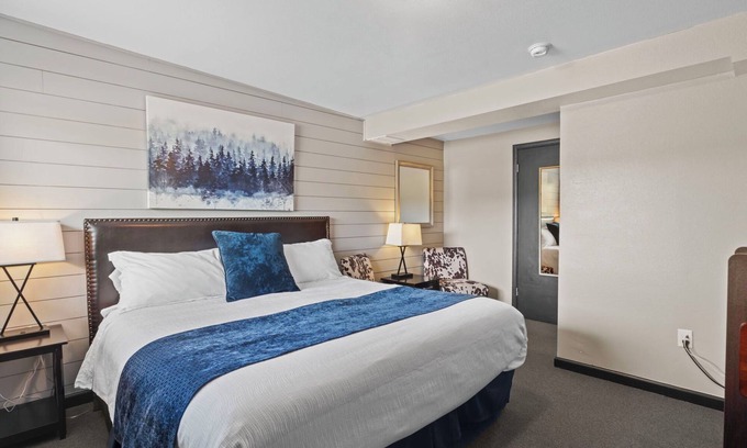 Lava Hot Springs Hotel | Cabin/Tiny Home With Beach (River Access)