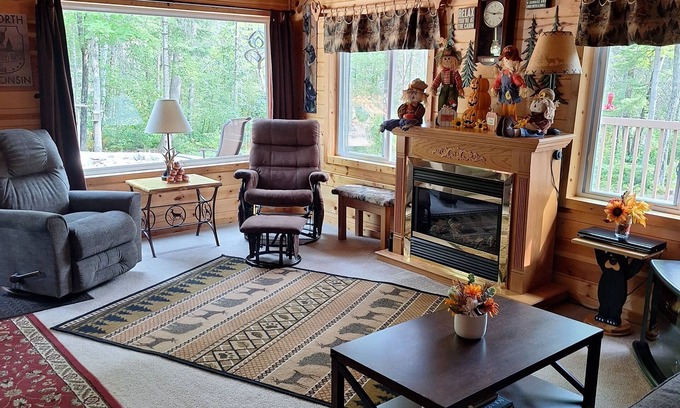 Pembine Cabin | Cabin tucked in the woods! Direct trail access. Very well maintained. nnnnnnn n