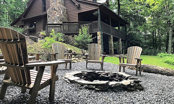 Laurel Springs Cabin | Cabin w/HotTub,Firepit,Pool Table,Pet Friendly,Central AC,WIFI,Gas Frpl,Deck
