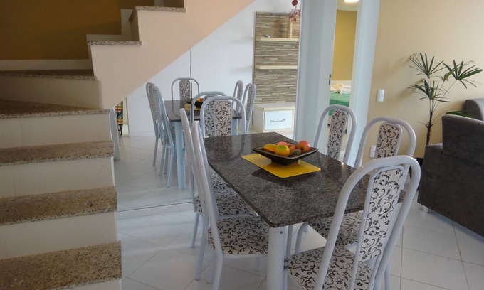 Centro Apartment | Cabo Frio, foot in the sand, beautiful coverage with air conditioning, barbecue, sink.
