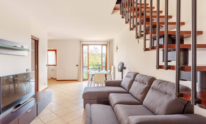 Osmate Apartment | Cadrezzate With Osmate (VA)