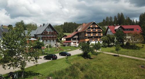 Schwarzenbach House | Café-Pension Feldbergblick