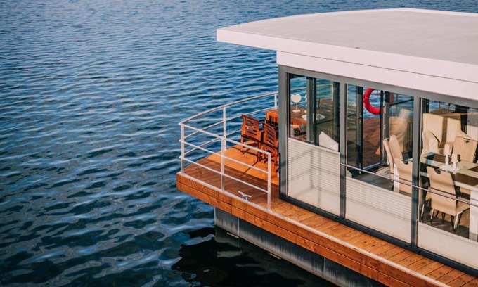 Mucheln Apartment | Calanthe - DAS HAUSBOOT