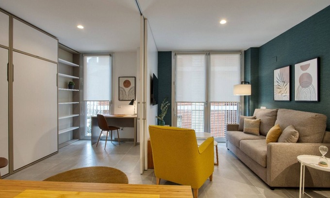 Dreta de l'Eixample Apartment | CALM APARTMENTS presents its PREMIUM APARTMENT in the heart of Barcelona.
