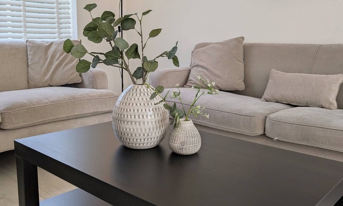 Trafford House | Calm & contemporary 2 bed house with park view