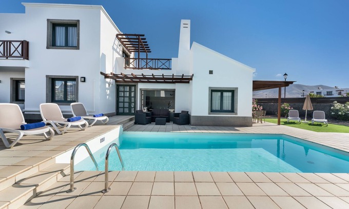 Playa Blanca Villa | Camelot ​Holiday Homes by LIVVO