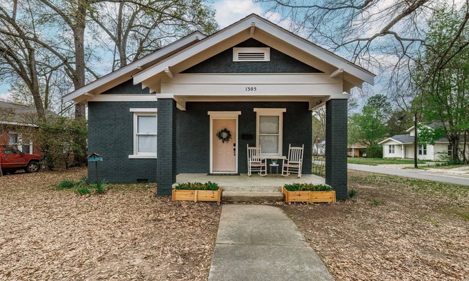 Arkadelphia House | Camp Wilson: A Curated Mid Century Bungalow Experience