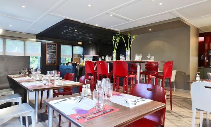 Charleville-Mezieres Hotel | Campanile Charleville-Mezieres