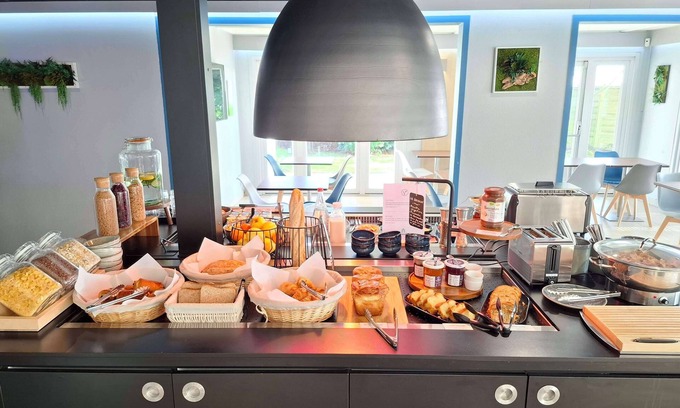 Buc Hotel | Campanile Versailles - Buc