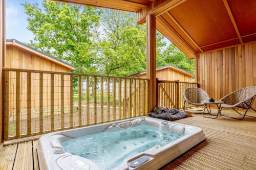 Churchill House | Campden Lodge 1