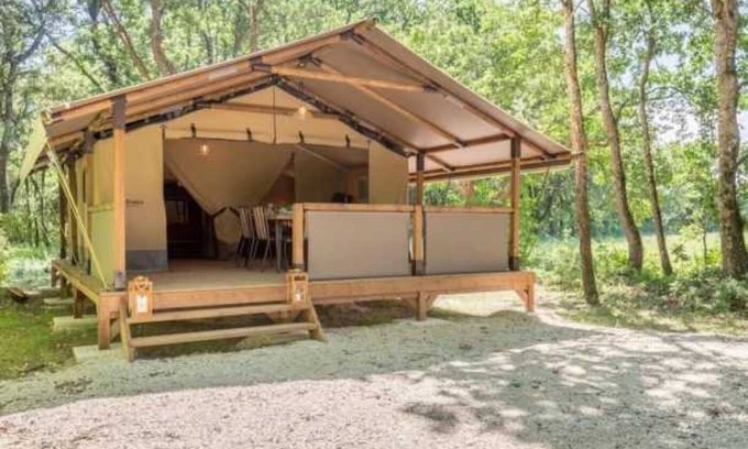 Roquebrune-sur-Argens House | Camping 3 étoiles - Piscine - eeebdf
