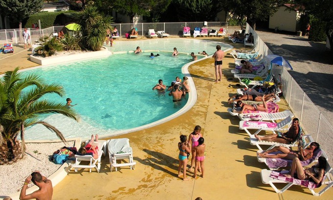 Gallargues-le-Montueux House | Camping Les Amandiers **** - mobile home 6 people - 6 places (between 0 and 5 years)