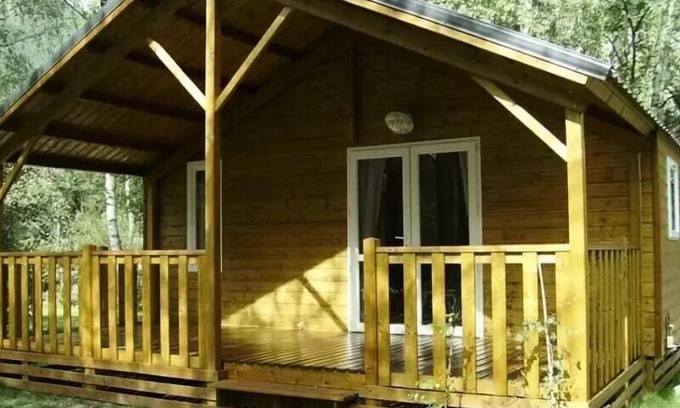 Saint-Martin-de-Queyrieres Ski Chalet | Camping-Caravaneige l'Iscle de Prelles * - Chalet Grand Confort Type Modulo 24 - 24 m2/2 bedrooms - Covered terrace 15 m2 6 people