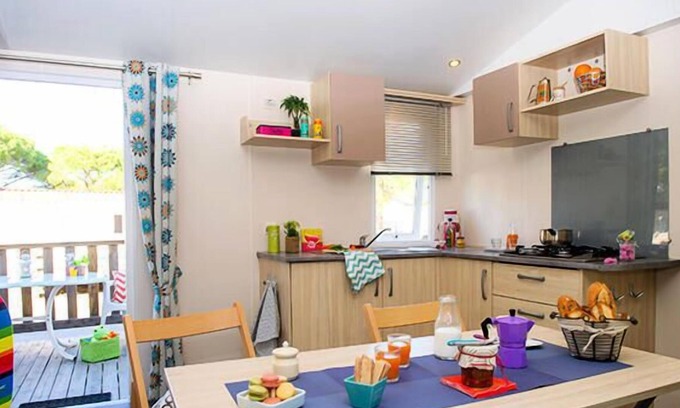 Saint-Yvi House | Camping Le Bois de Pleuven**** - Classic 3-room mobile home 5 adults + 1 child under 12