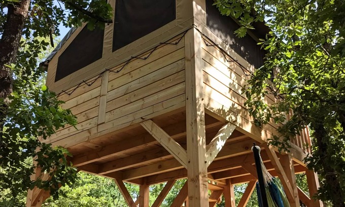 Belloc House | Camping le Roc del Rey* - 2-room cabin on stilts for 2 people Without sanitary facilities