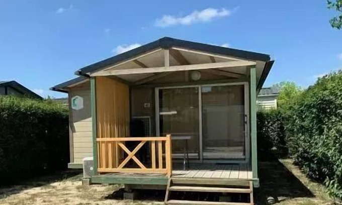 Courthezon Ski Chalet | Camping Les Sources ***** - Chalet for 5 People