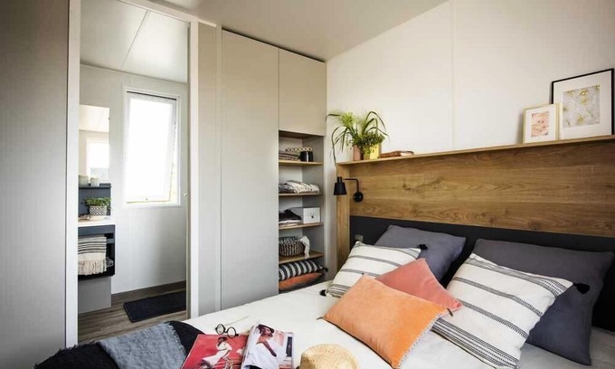 Martigues House | Camping Pascalounet ** - Mobile home Comfort Plus 4 rooms 6 persons