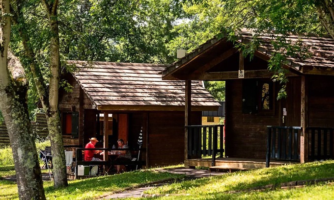 Lissac-sur-Couze House | Campsite Flower du Lac de Causse* - Ecolodge Bois Eco 2 rooms 2/4 people without sanitary facilities