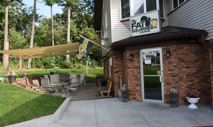 West Baraboo Hotel | Campus Inn Motel