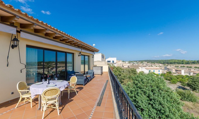 Sineu House | CAN NADAL - ADULTS ONLY - Beautiful townhouse with great views. Free WiFi.