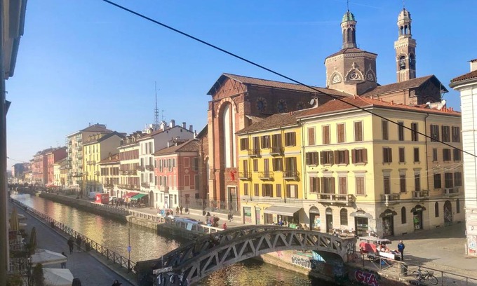 Porta Genova Apartment | Canal View Historical Apartment