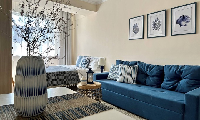 Almaty Apartment | "Cancun" cozy studio in center of Almaty with WiFi, AC