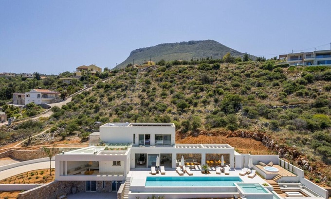 Apokoronas House | Cannes Luxury Villa 10PL 5BD 6BA
