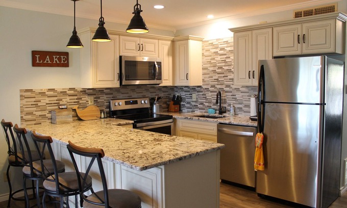 Canyon Lake Condo | Canyon Lake-Northside, community pool, boat & trailer parking
