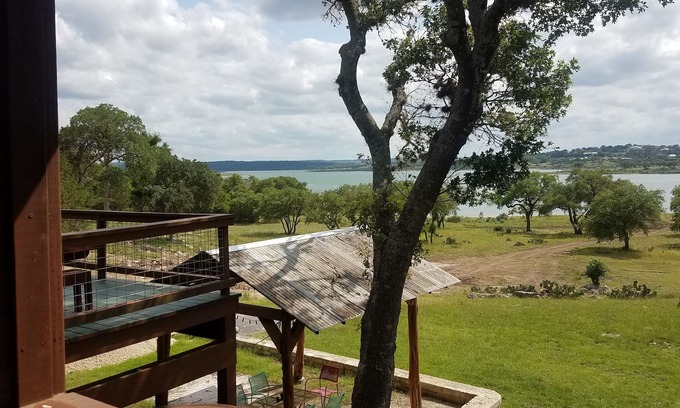 Canyon Lake House | Canyon Lake WATERFRONT House, 3 Acres and Very Large Decks!Shallow Lake Entry!