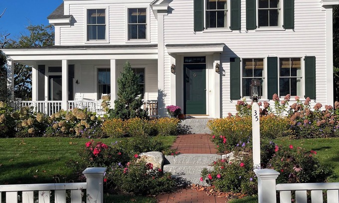 Cape Porpoise Cottage | Cape Porpoise village with harbor views. Walk to shops and restaurants.