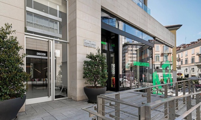 Porta Garibaldi Apartment | Capelli 2