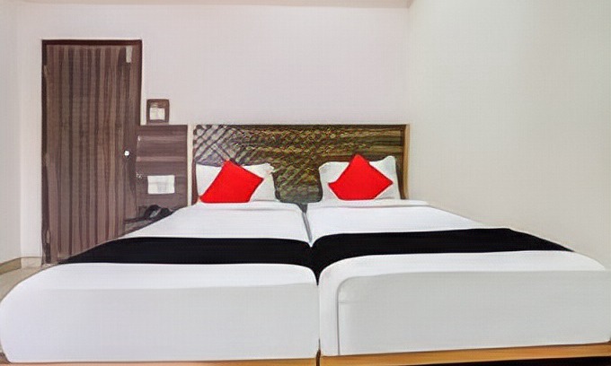Lakdi Ka Pul Hotel | Capital O75502 Hotel Asian International