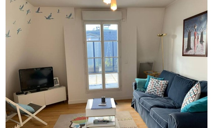 Saint-Cyr-l'Ecole Apartment | CARINA T2 apartment close to all amenities.