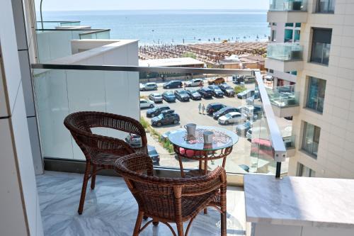 Mamaia-Sat Apartment | Caro - Infinity Pool & Spa Resort