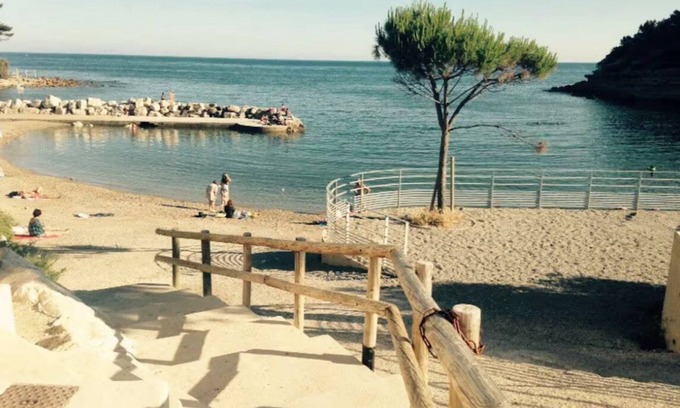 Carry-le-Rouet Apartment | Carry le Rouet - Relaxation and vacations with your feet in the water