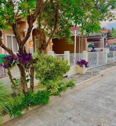 Toril House | Casa Adhara