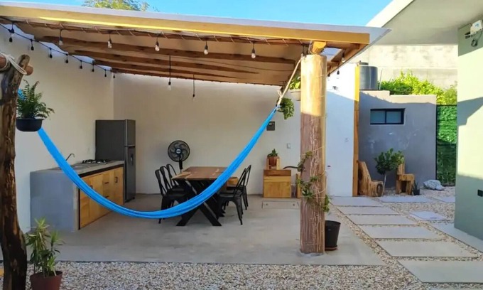 La Paz House | Casa Alaia 2BR: Garden and Terrace near Malecón